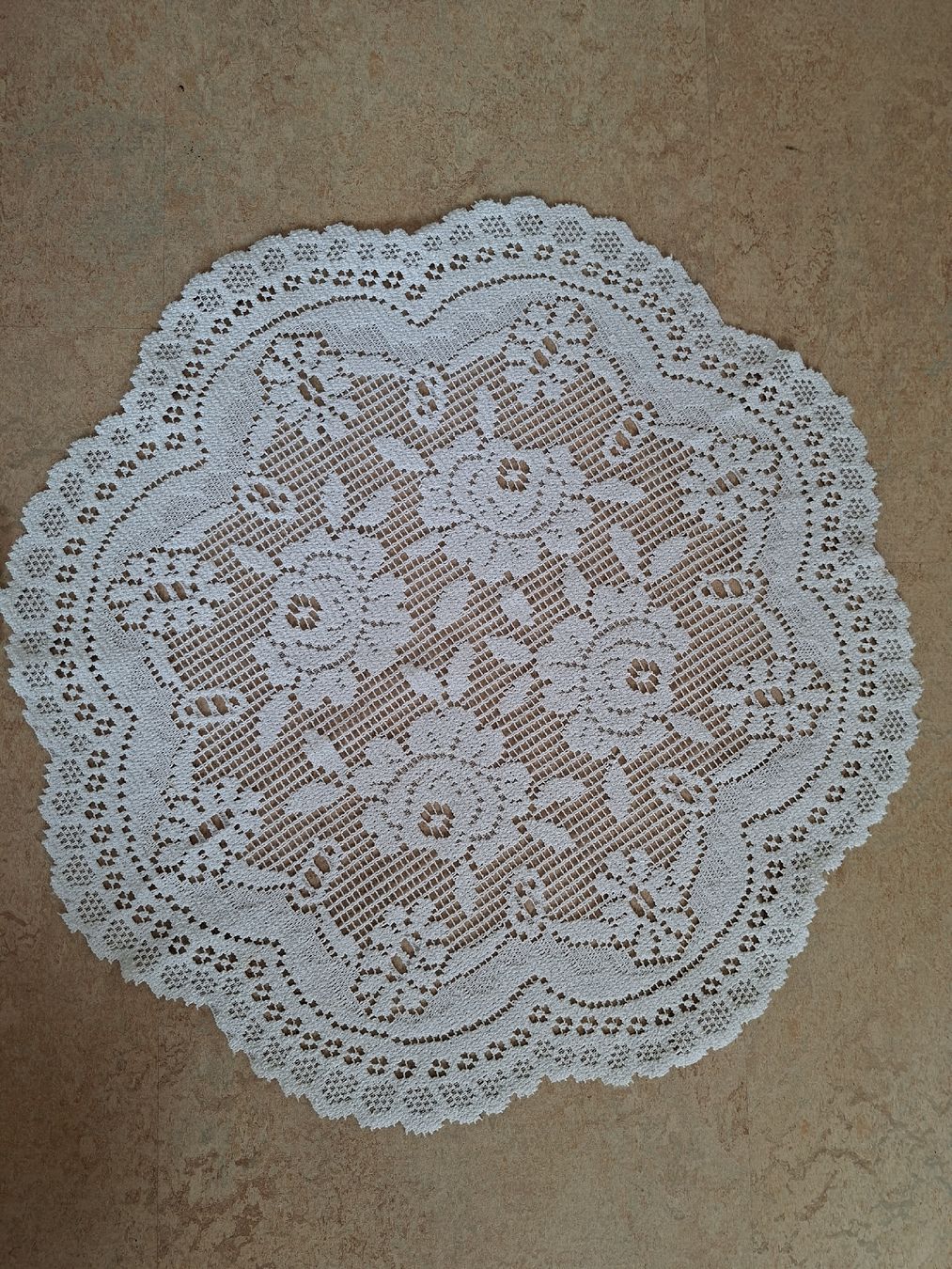 Sonstige Tischwäsche: Zierdeckchen, 2 Stk, Weiss, Vintage Stil – Gebraucht aus Klingnau von vollmond36 2