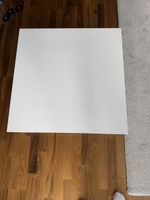 Tisch (Wohnzimmer) weiss Metallgestell