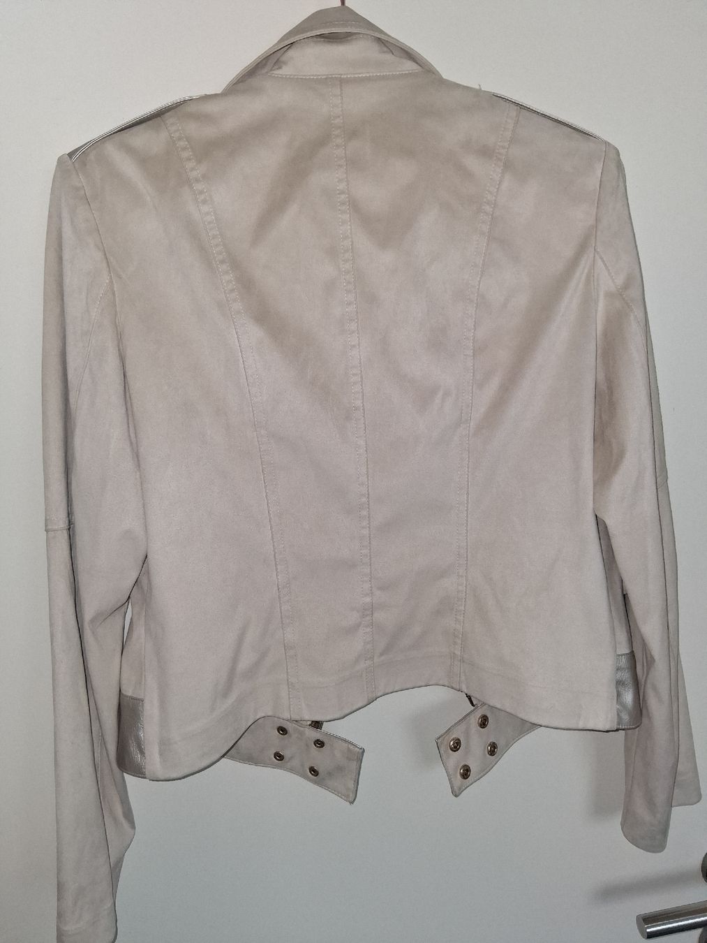 Giacche: Jacke Gr.36 Beige sehr cool – Usato da Zürich venduto da Leders 1