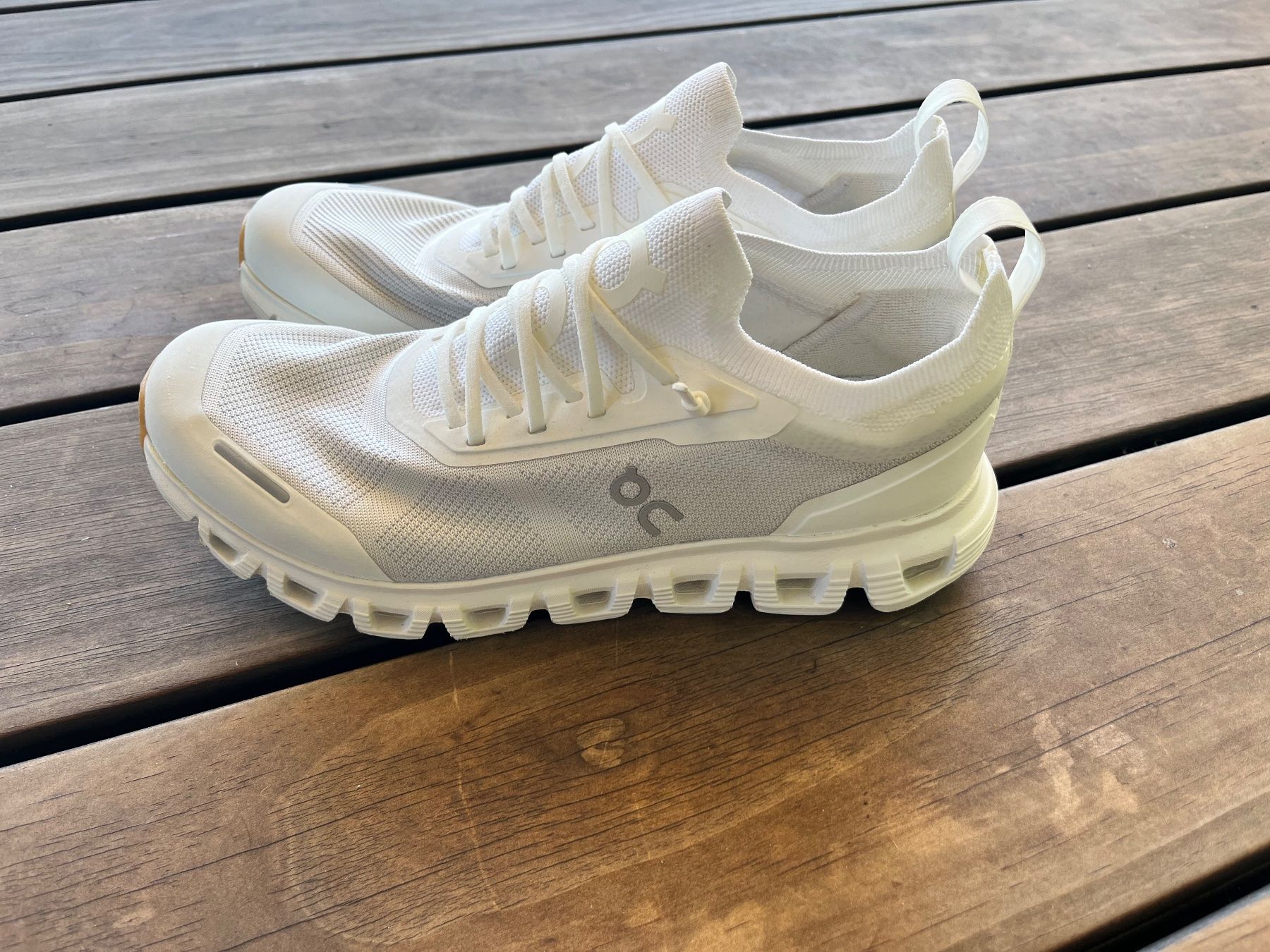 On Chaussures femmes: ON Cloud 6 Versa Gr.39 - weiss – D'occasion à Oberweningen par mpfister01 1
