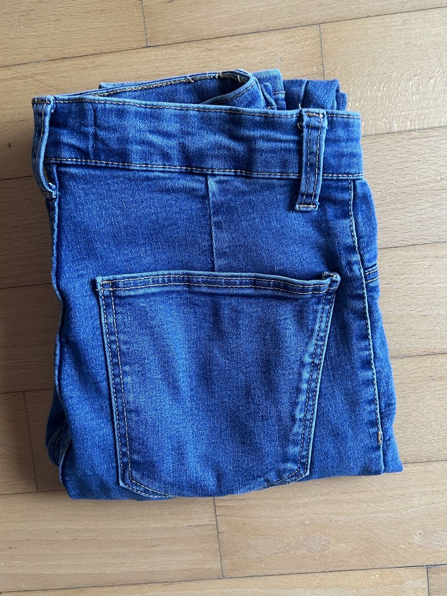 Zara Jeans: Zara Women's Jeans, Size 36 – Gebraucht aus Altstätten SG von Melval22 4