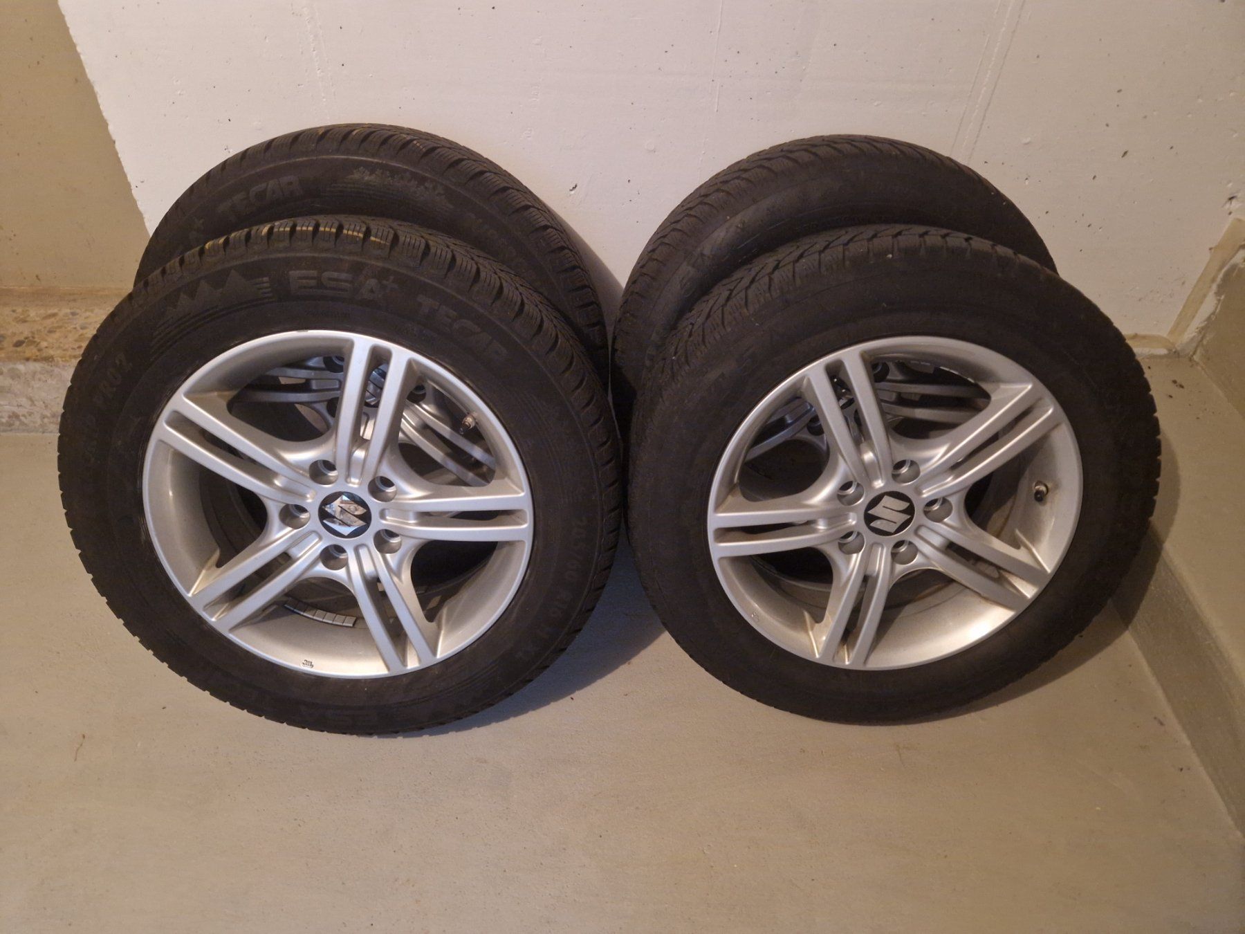 Pneumatici & Ruote complete: Suzuki SX4 / S-Cross Winterräder – Usato da Dürrenroth venduto da Baci