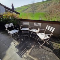 Gartensaison: 4 Stk. vintage Gartenstühle, Metall, Holz, top