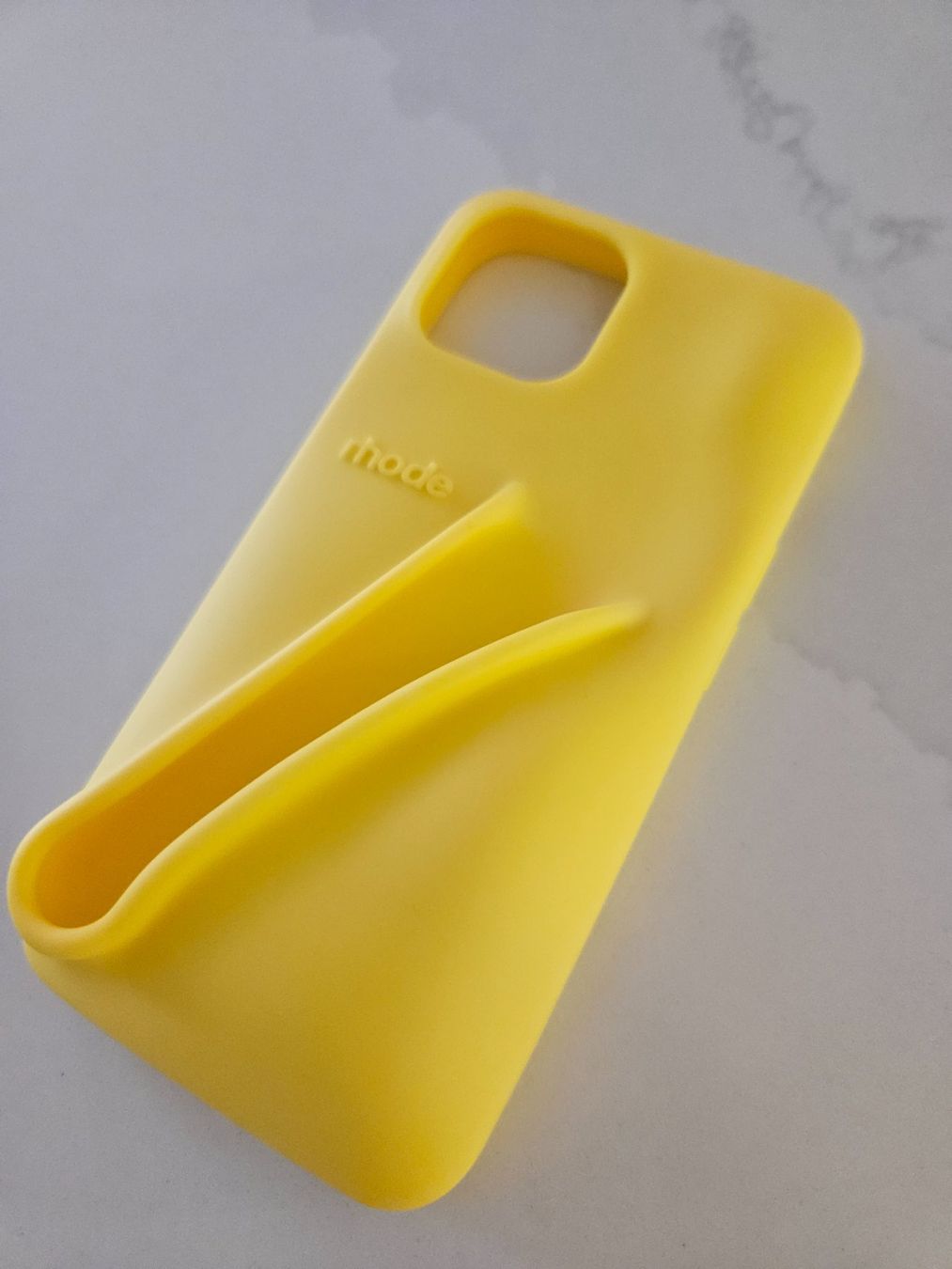 Cover & Protezioni schermo: Rhode Handyhülle Lemontini - iPhone 14 – Nuovo (secondo la descrizione) da Wallisellen venduto da evangeloz 1