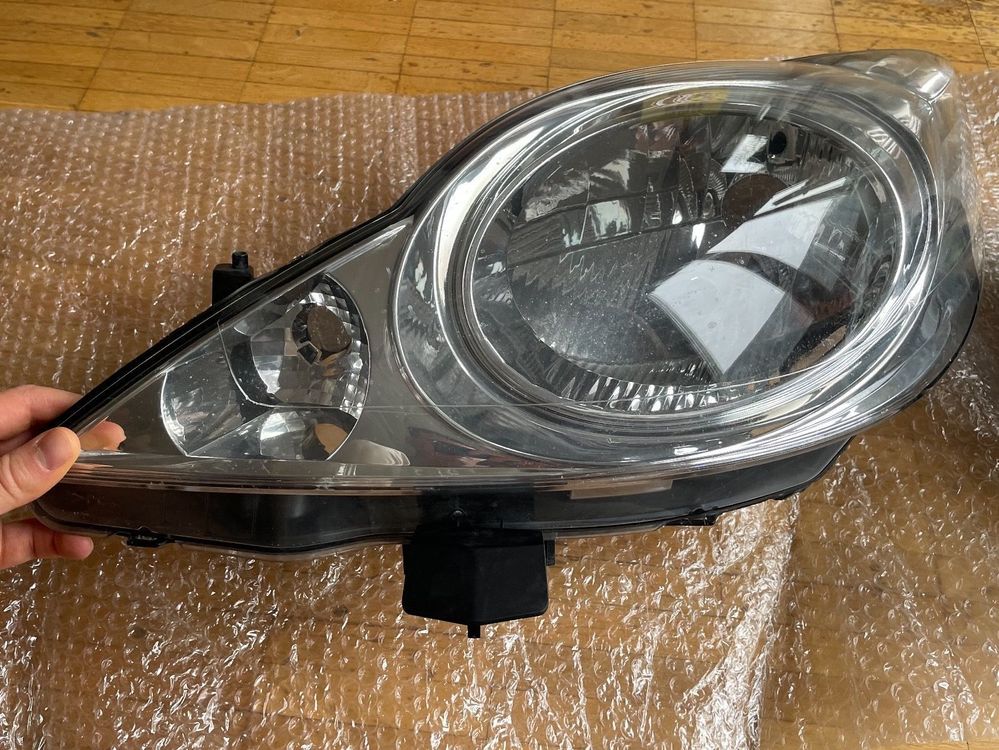 Peugeot 107 phares headlight no bulb Kaufen auf Ricardo