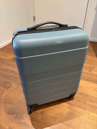 Handgepäckskoffer (mit Rollen)