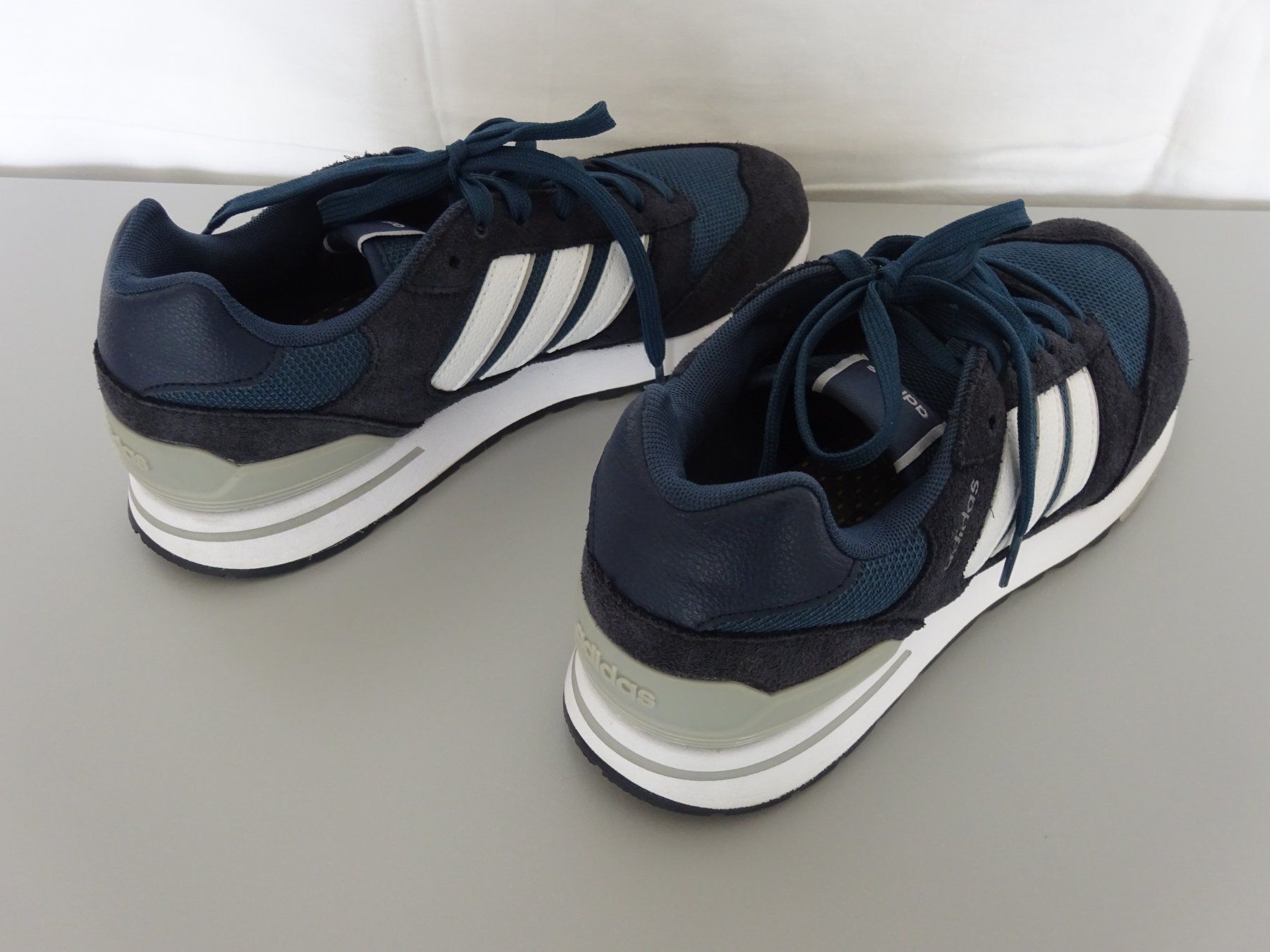 Adidas Scarpe da uomo: Adidas Sneakers, Herrenschuhe – Usato da Birmenstorf venduto da Poweroldies 1