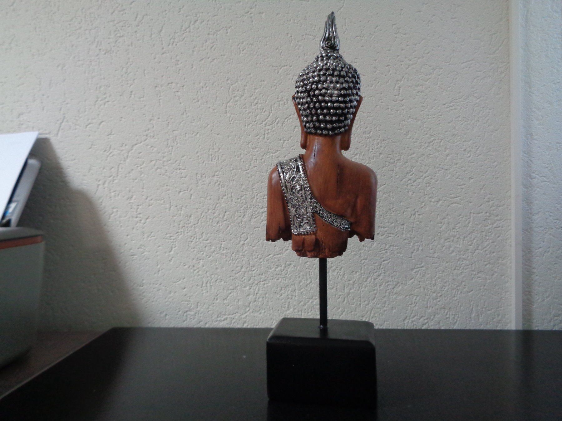 Skulpturen & Statuen: Buddha Statue (34 cm) – Neu und originalverpackt aus Langenbruck von Gumsi 4