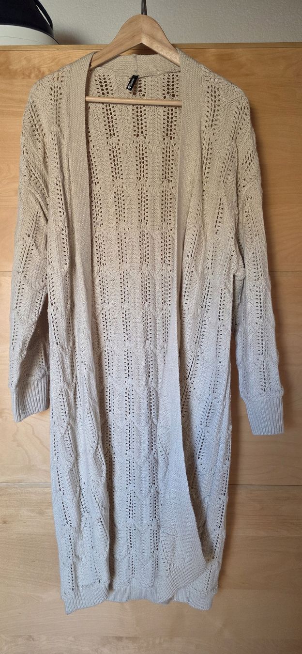 Vestes: Lange Strickjacke – Neuf (Voir description) à Mühlethurnen par sabrina14