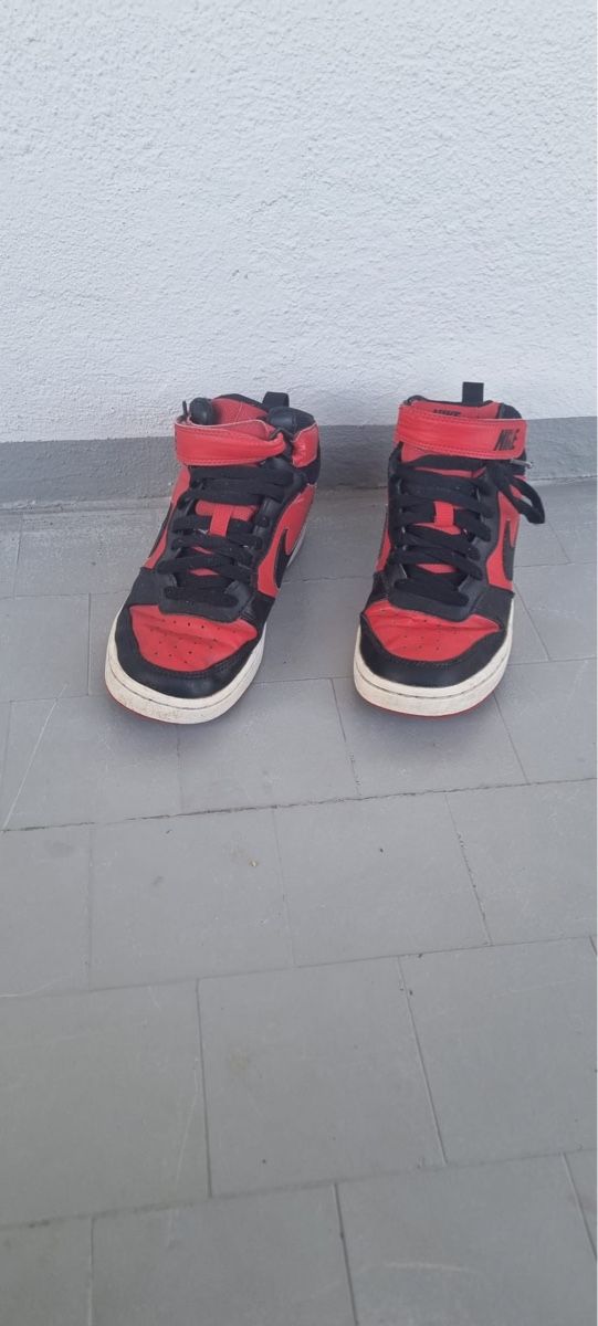 Nike Scarpe per ragazzi: Nike High-Top Sneaker. 36.5  – Usato da Amriswil venduto da ALETAL