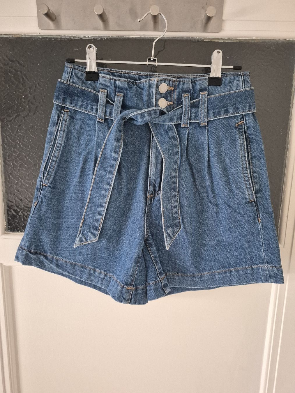 C&A Pantaloni: Short jeans Clockhouse 32 - 34 – Usato da Lausanne venduto da claire1401