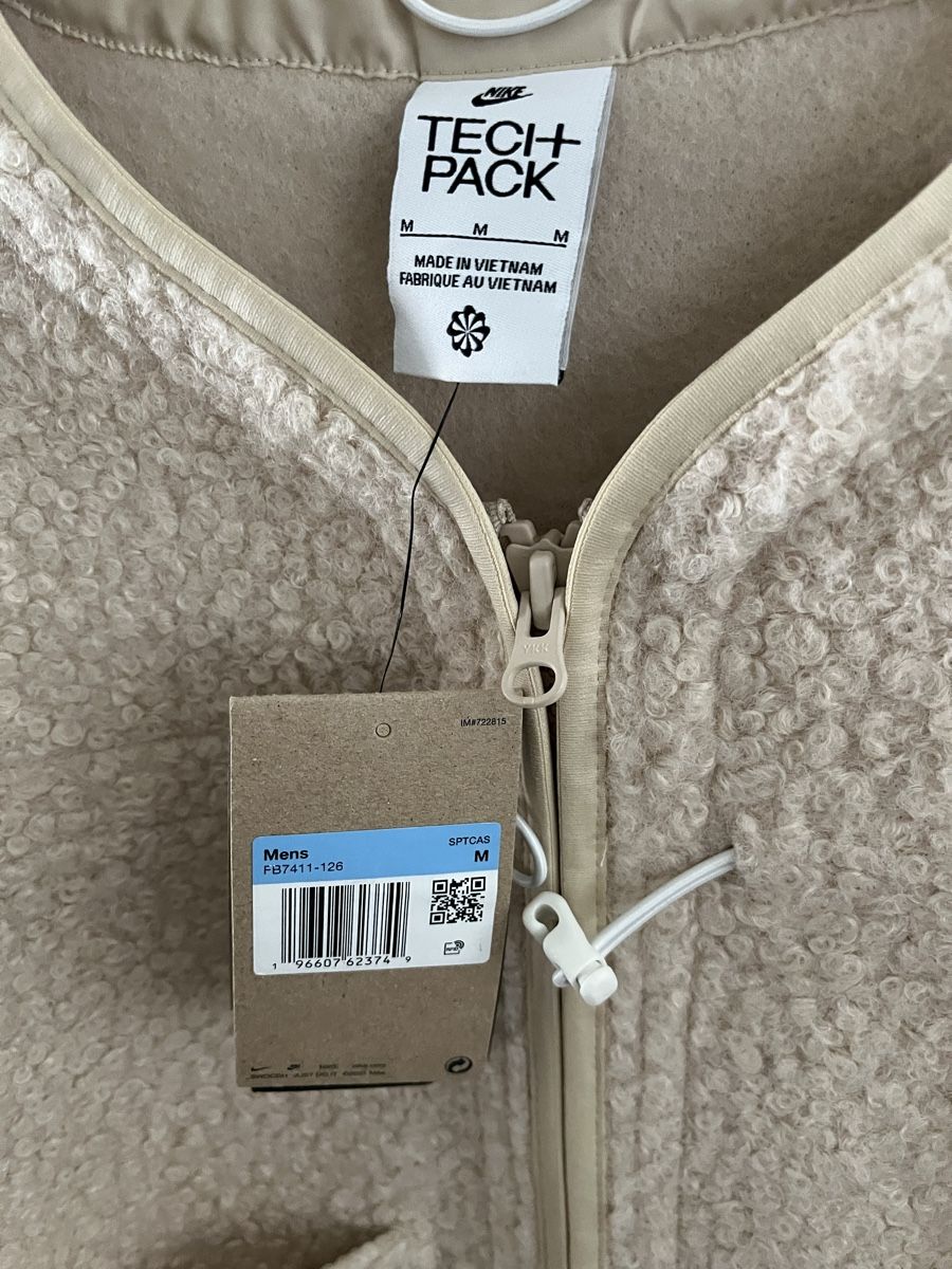 Nike Giacche: Neue Nike Tech Pack Fleece Jacke mit Etikette – Nuovo e nell'imballaggio originale da Wettingen venduto da epe_9vbf 8