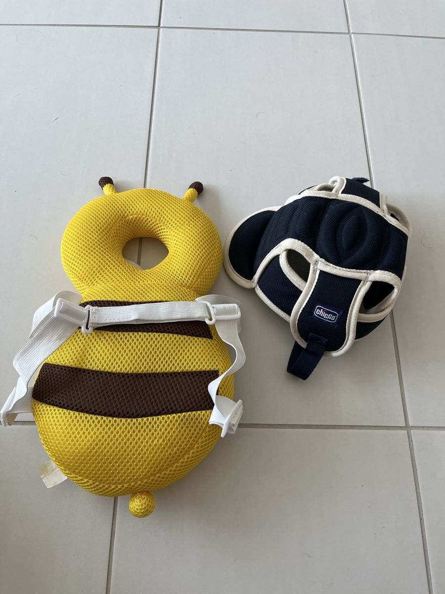 Protections: Protection tête bébé et coussin  – D'occasion à La Tour-de-Trême par Txertxi 1