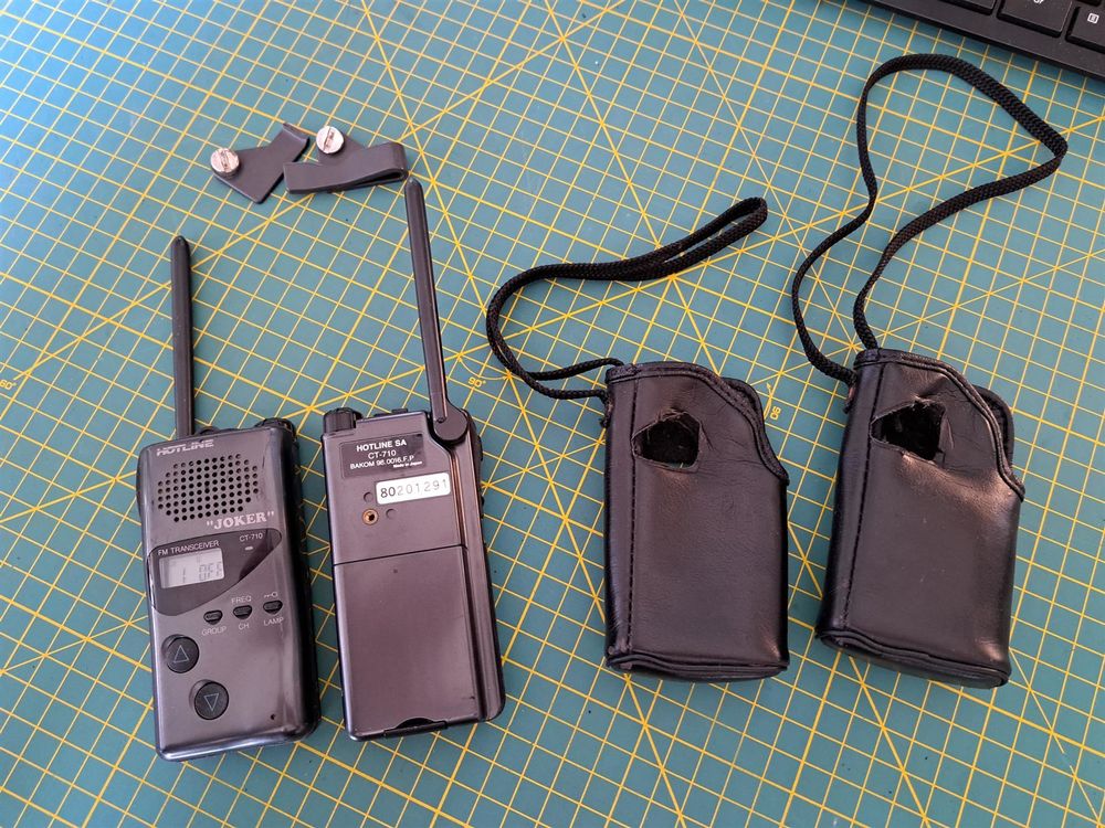 2 JOKER CT-710 mit Etuis 2