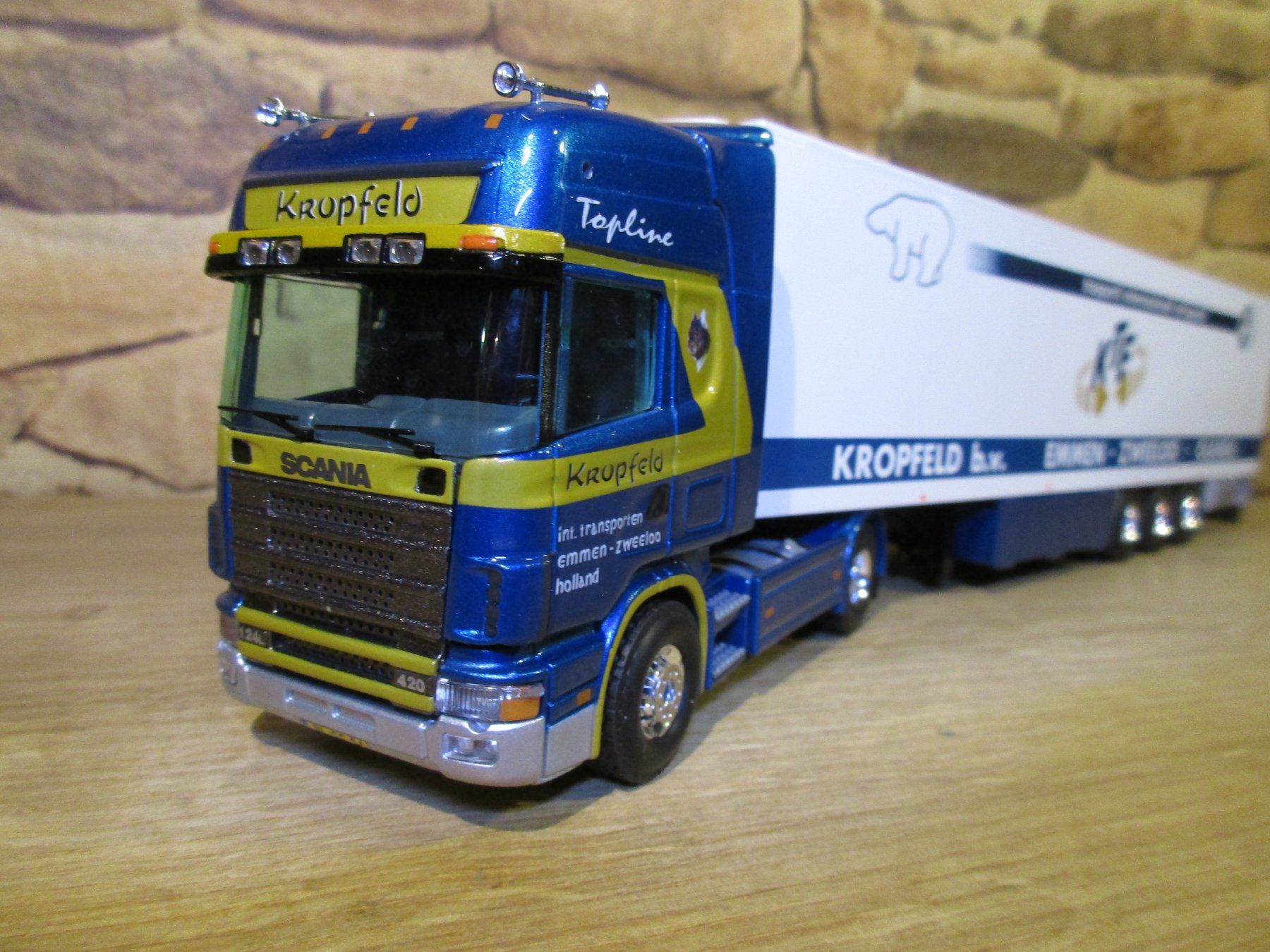 Tekno Kit di modellismo & Modellini statici: Tekno  1:50  Scania  124  Kropfeld – Usato da Ennetmoos venduto da Truckdiver