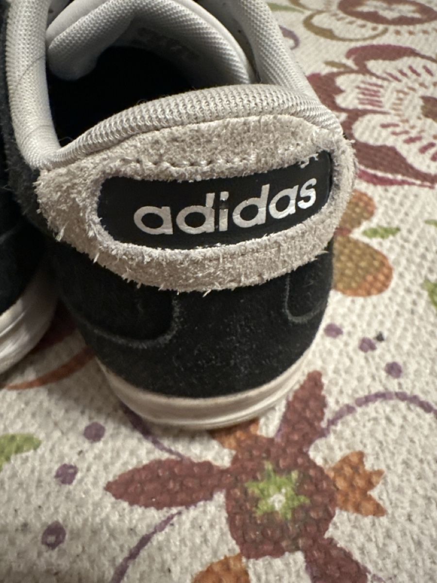 Adidas Herrenschuhe: Addidas Schuhe Wildleder 44 – Gebraucht aus Burgdorf von flu_ylc7 2