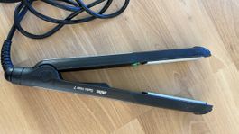 Haarglätter Braun Satin Hair 7 schwarz gebrauchter Zustand