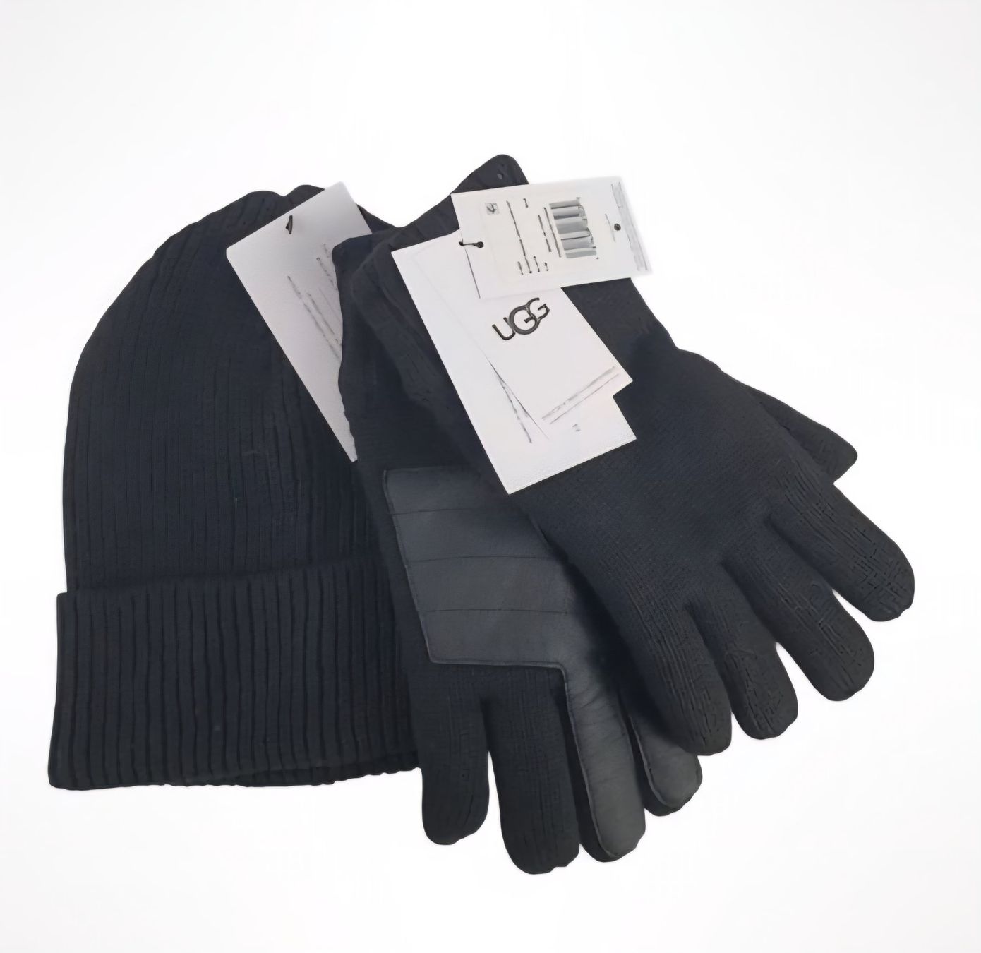 Ugg Lotti di vestiti: UGG Kappe und Handschuhe GR. S/M – Nuovo e nell'imballaggio originale da Riedikon venduto da Winter21. 2
