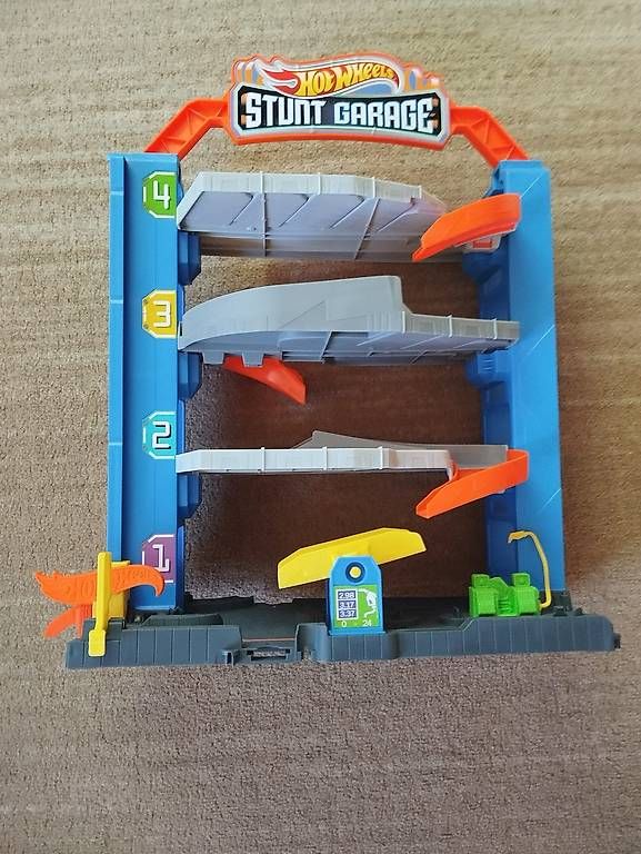 Giocattoli: Garage Hot wheels – Usato da La Chaux-de-Fonds venduto da Nivi 1