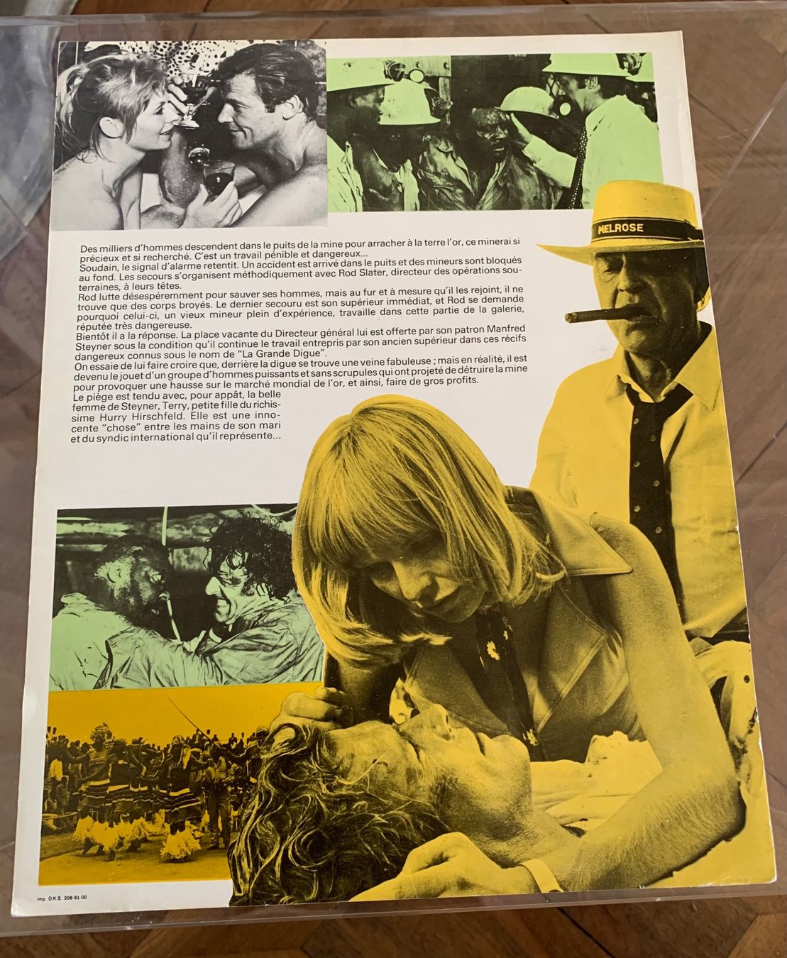 Posters & Illustrations: Plakat  Roger Moore 1974 in Gold – D'occasion à Bern par Artbrokerswitzerland 1