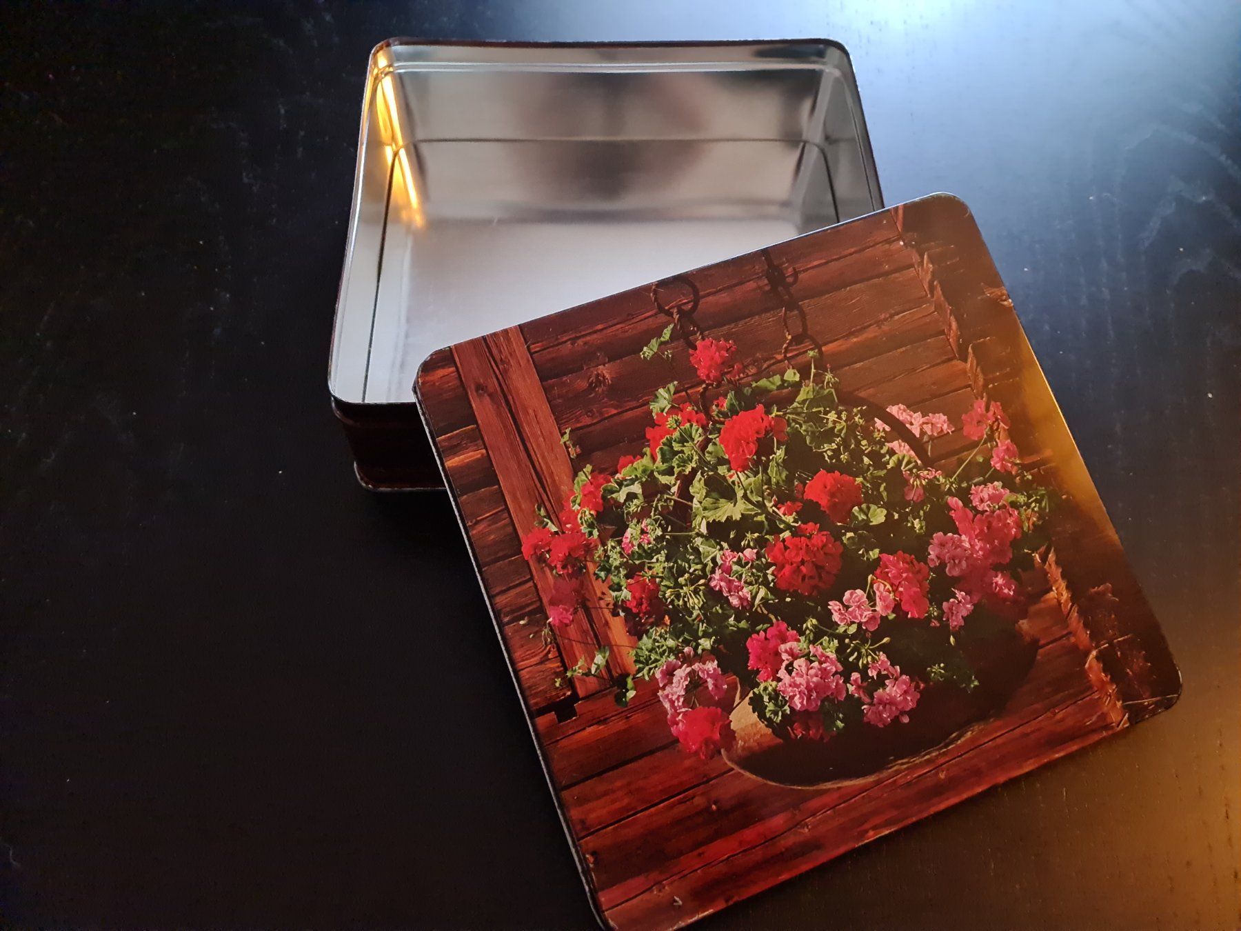 Sonstige Dekorationen & Accessoires: Guetzli-Dose – Gebraucht aus Erstfeld von Uhu1980 2