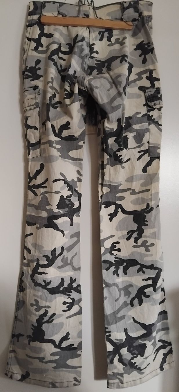 Jeans: Camouflage-Jeans Gr. 38 – Nuovo (secondo la descrizione) da Rorschach venduto da kristys 3