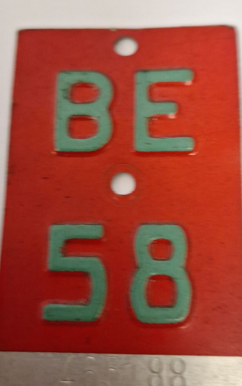 Insegne: Schild BE 58 rot Metall – Usato da Schangnau venduto da Arnika56