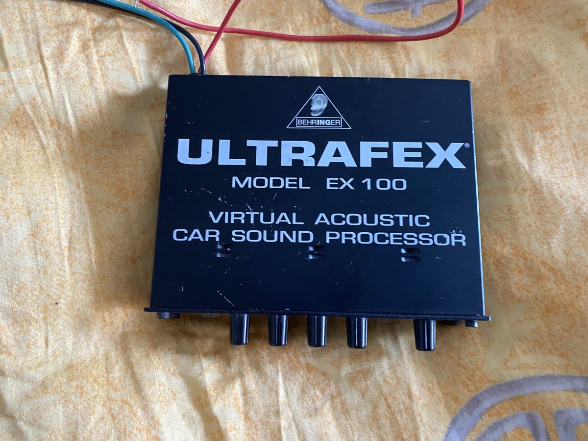 Behringer Egaliseurs: Behringer Ultrafex EX100 Car Sound Processor gebraucht – D'occasion à Oberentfelden par mei_t772 1