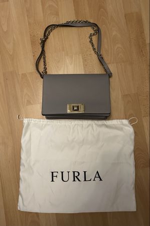 Furla Handtasche Umhängetasche Damen grau neuwertig top!