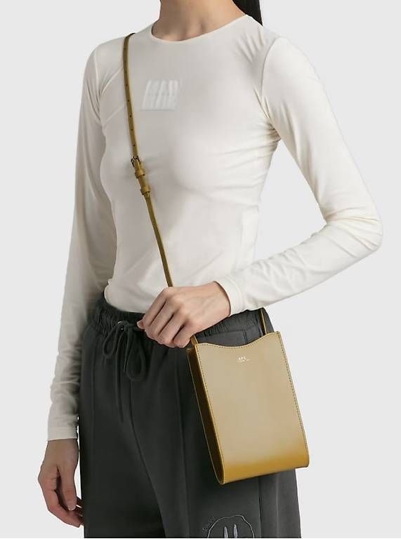 Apc Taschen: A.P.C. Tasche Jamie – Gebraucht aus Zürich von Lauraflor 3
