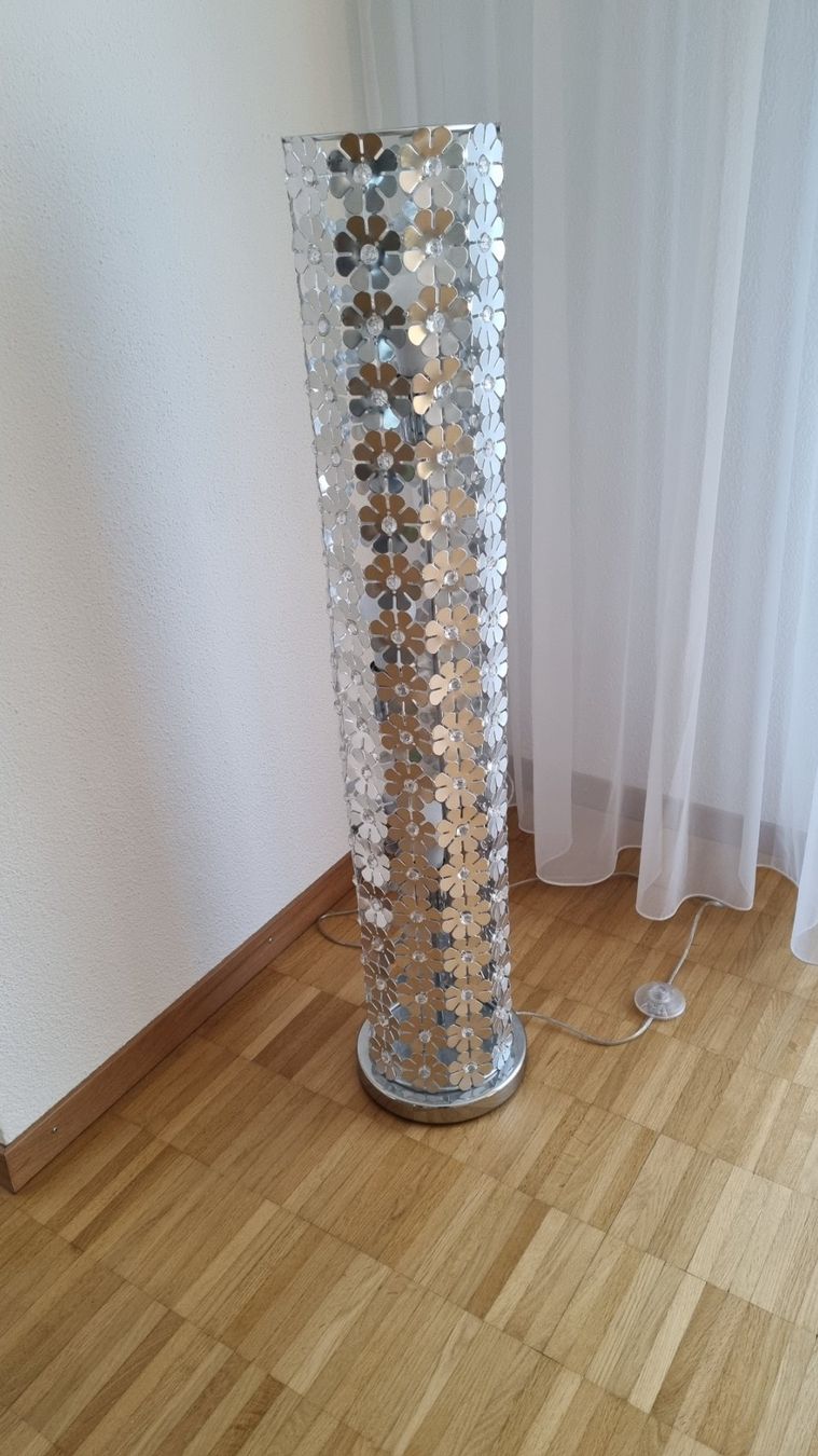 Lampade: Stehleuchte mit 3 Birnengewinden – Usato da Zofingen venduto da Felpa 1