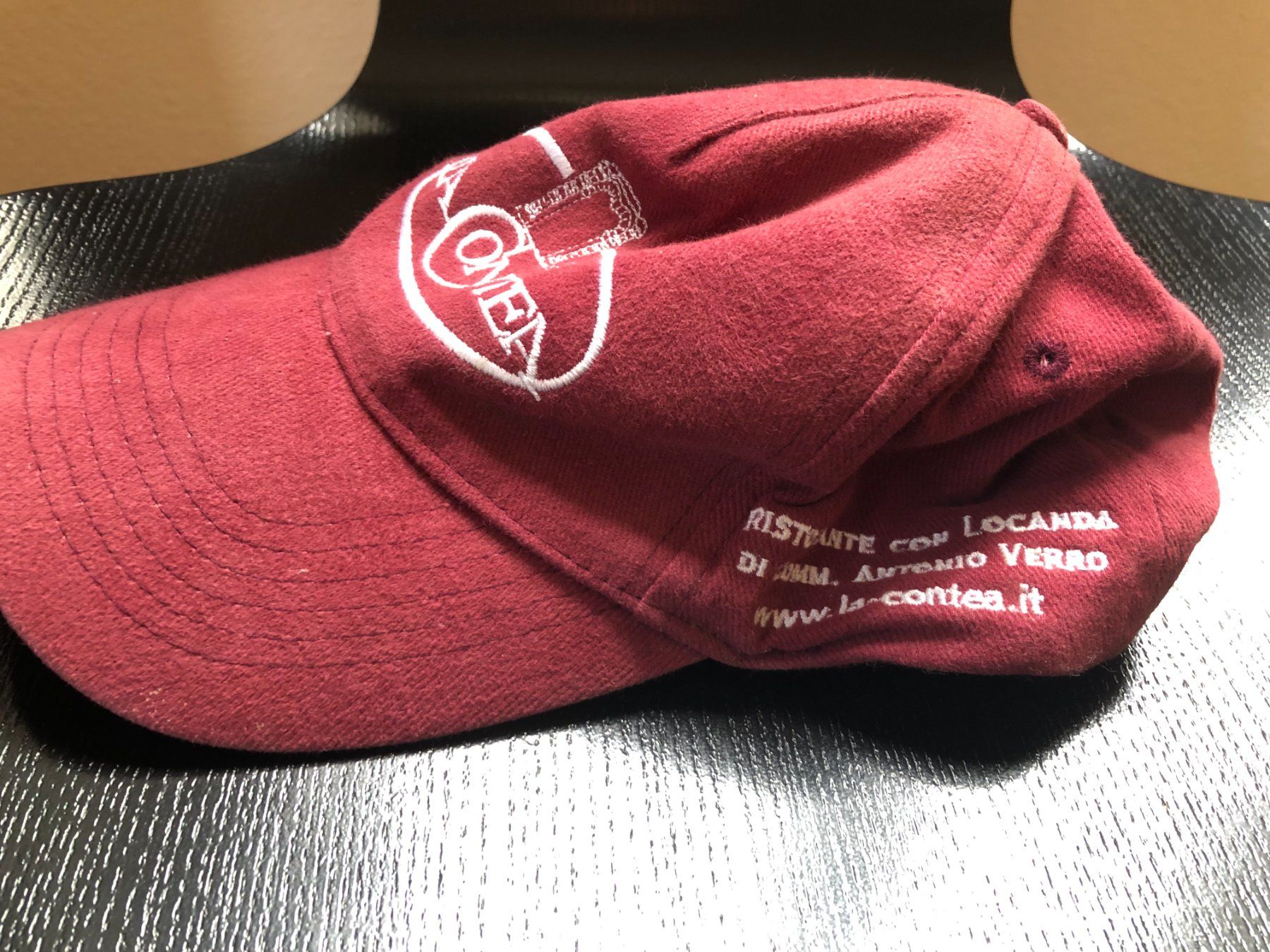 Sonstige Kleidung & Accessoires: Cap Kinder Rot La Contea Piemont Neive One Size Baseballcap – Gebraucht aus Basel von Masikh 1