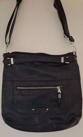 Schwarze Leder Umhängetasche Esprit, Top Zustand