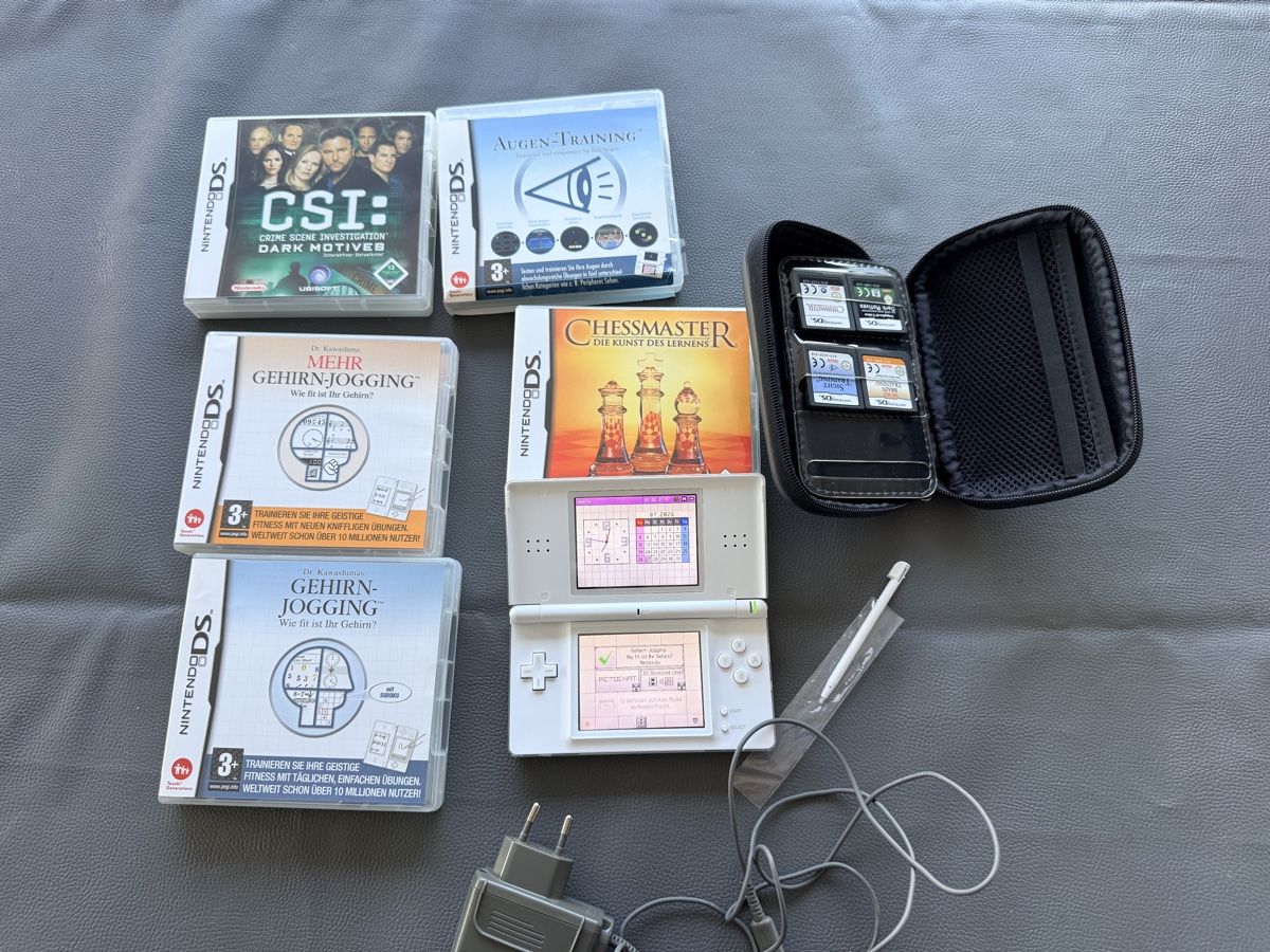 Nintendo Konsolen: Nintendo Ds Lite weiss mit Spielen – Gebraucht aus Uster von Similian1