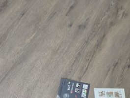 Laminatdielen Eiche 12 mm mit Feuchteschutz Fr. 16.90 m2