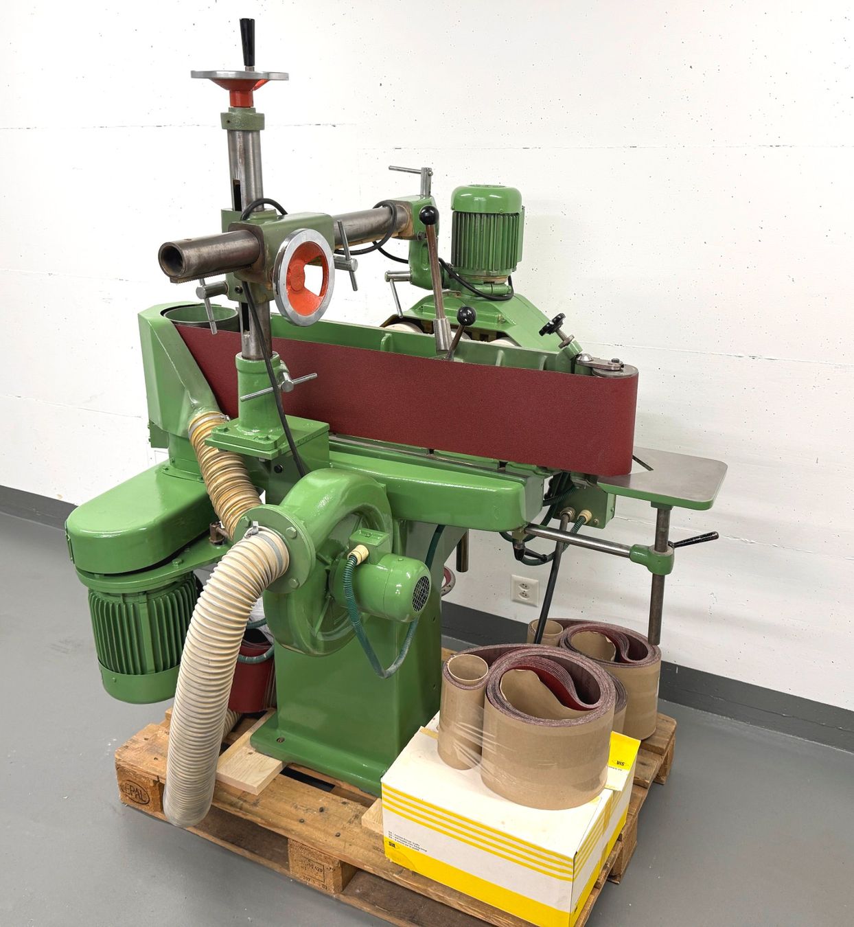 Schleifen & Polieren: Kantenschleifmaschine – Gebraucht aus St. Gallen von Holzbaum 7