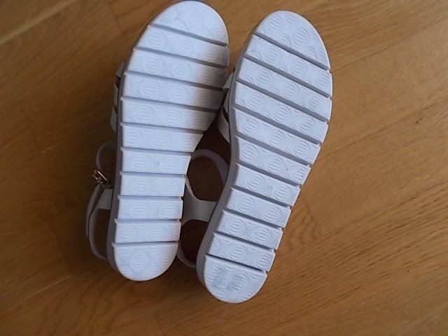Chaussures femmes: Neue Sandalen Marco Tozzi Gr.39 – Neuf avec emballage d'origine à Chexbres par indi03 2