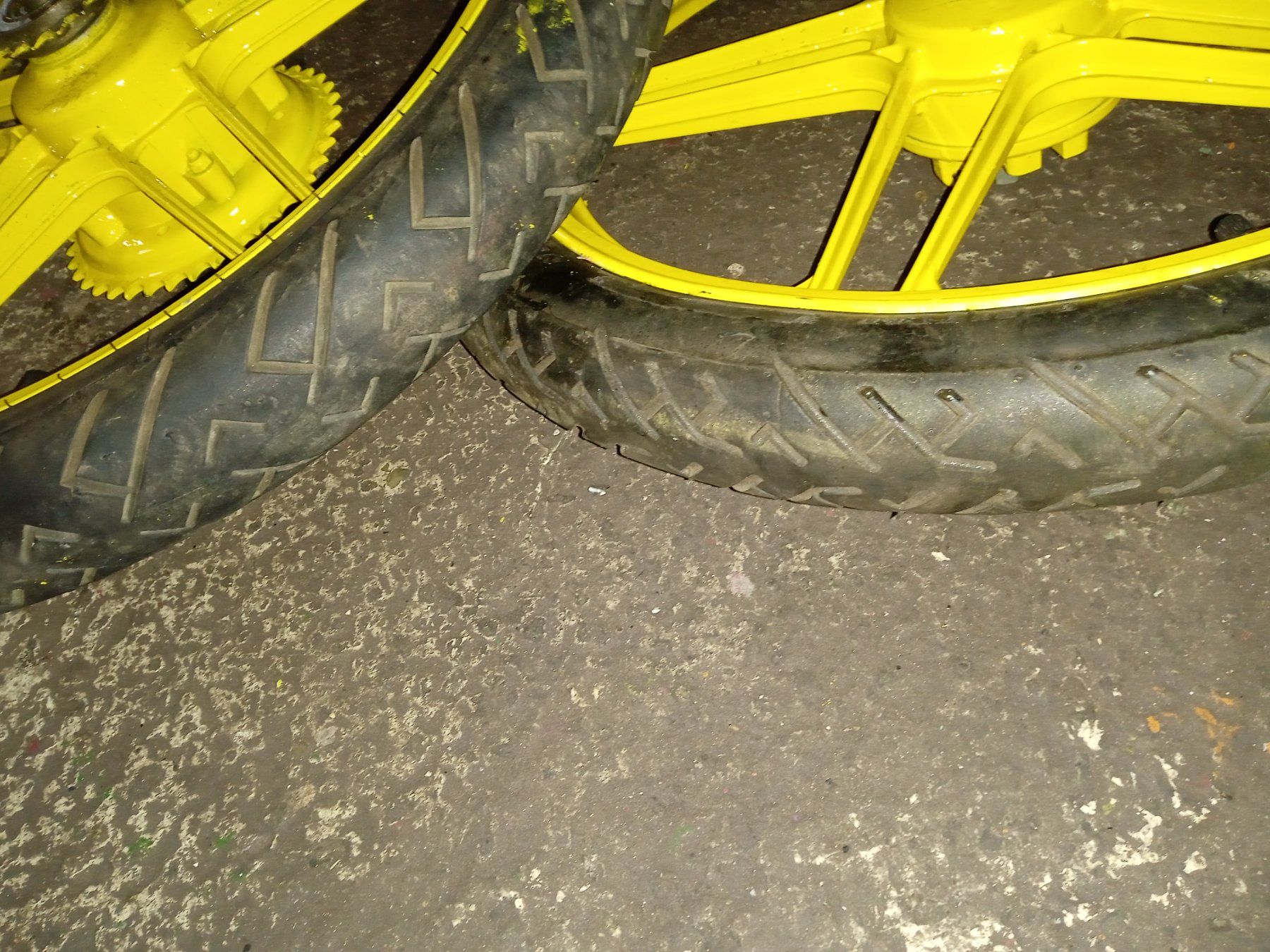Puch Cerchioni: Puch Felgen mit allem. – Usato da Fulenbach venduto da Elektronik 2