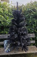 Kunststoff Weihnachtsbaum mit Dekokugeln OVP