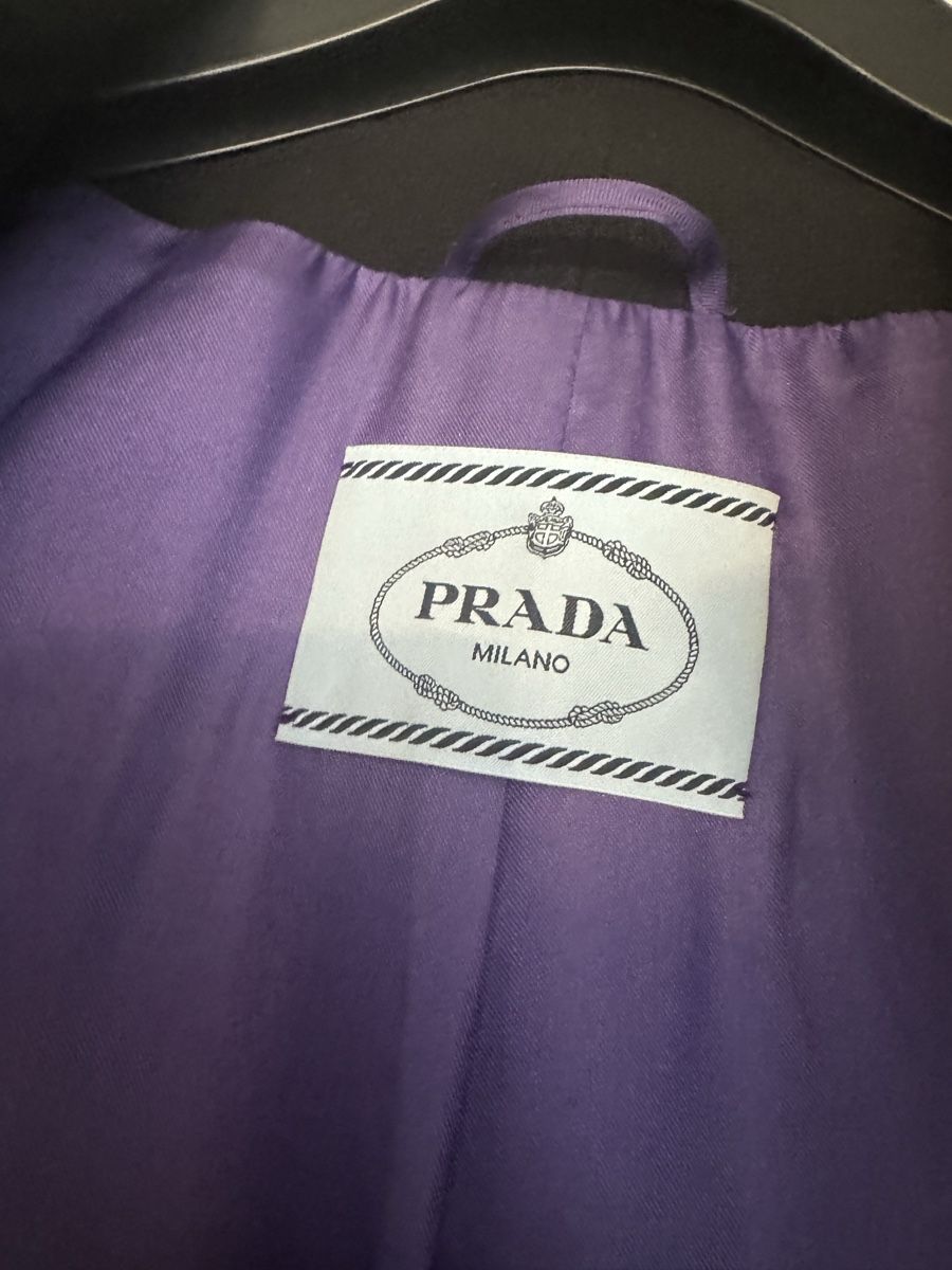 Prada Cappotti: Prada Mantel (Grösse 40) – Nuovo (secondo la descrizione) da Zürich venduto da SAM16 1