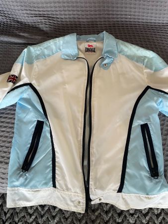 Kultige Lonsdale London Jacke im sportlichen Retro-Look!