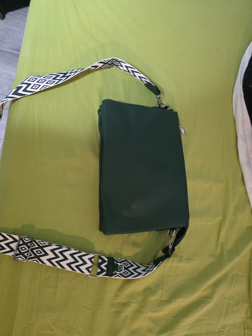 Taschen für Damen: borsa tracolla e borsellino – Gebraucht aus Vevey von aiz_l5m6 3
