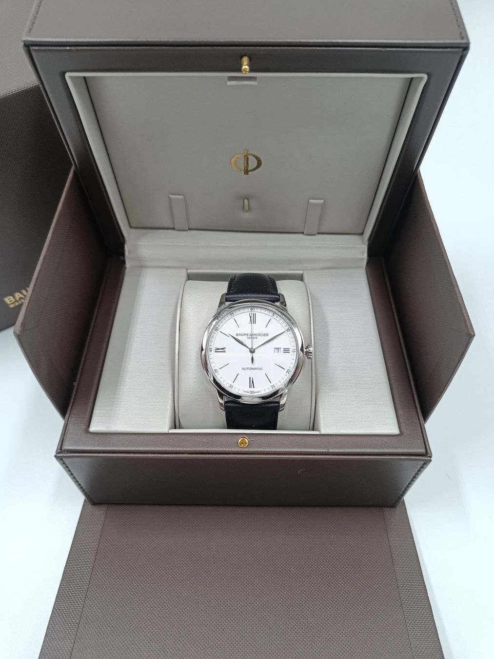 Baume & Mercier Orologi: BAUME & MERCIER " CLASSIMA", 42 MM – Nuovo (secondo la descrizione) da Luzern venduto da EdiGem 2