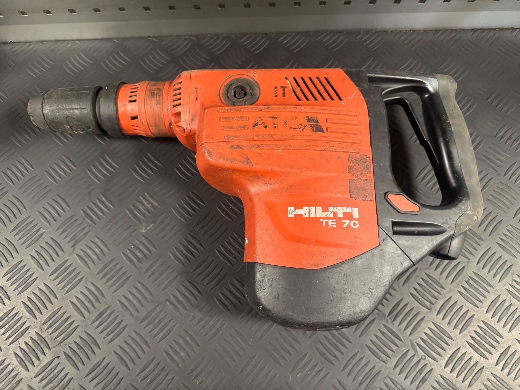Hilti Trapani: HILTI TE 70 Bohrhammer Defekt – Difettoso da Uetliburg SG venduto da CostaTools
