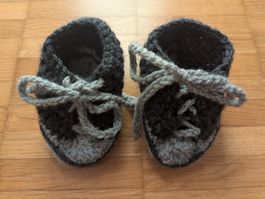 Gehäkelte Babyschuhe, Grösse 4-8 Monaten ❄️