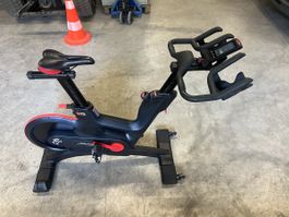 Life Fitness IC7 Indoor Bike