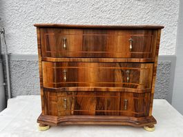 Kommode Vintage furniert, aufgefrischt