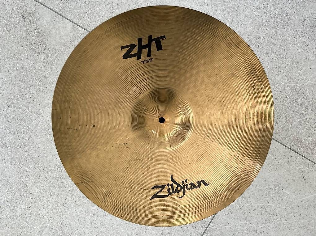 Strumenti musicali: Zildjian ZHT Ride 20" Becken – Usato da Engelberg venduto da Kale5