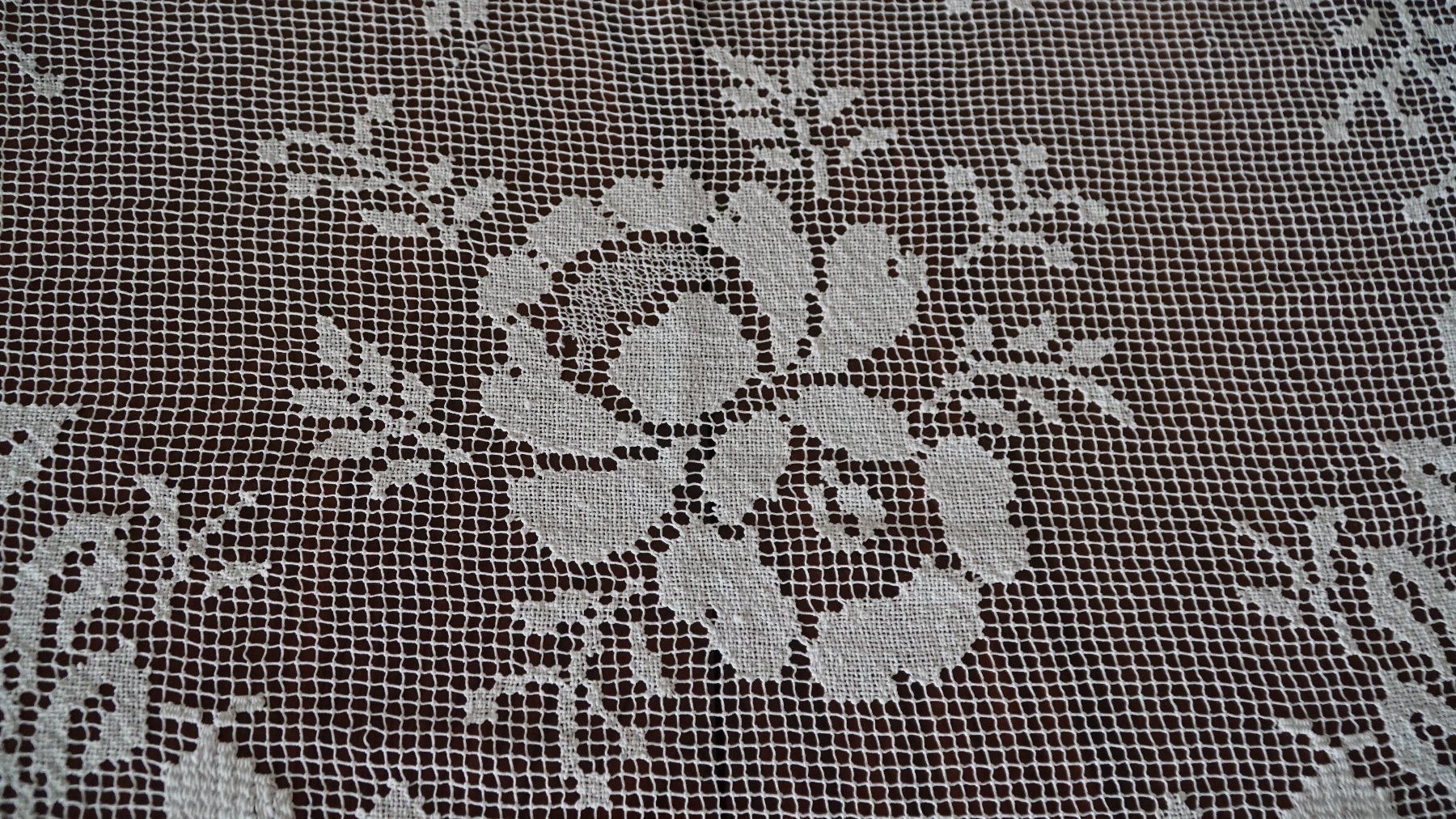 Tende: Vorhang 216x68cm Filet Handarbeit – Usato da Bern venduto da Antikbatik 1