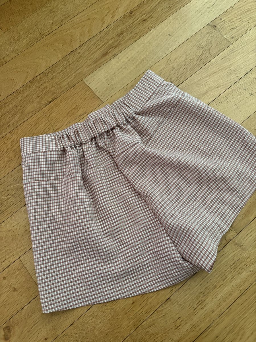 Hosen: Short carreaux rose/blanc élastique - Taille S – Gebraucht aus Martigny von O96 1